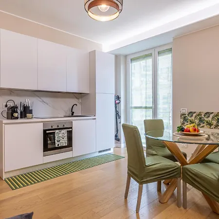 Modern & Elegant - Station Milánó